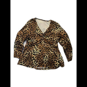 Womans Leopard Long Sleeve Blouse Size XXL Soft Fabric USED, A-1